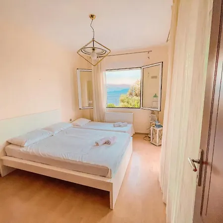 Dream Villa Palaiontsiflikion Exterior photo